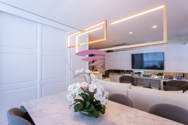 Imagem Imóvel com 3 Quartos à Venda, 221 m² em Alto Da Glória - Curitiba Imagem Imóvel com 3 Quartos à Venda, 221 m² em Alto Da Glória - Curitiba