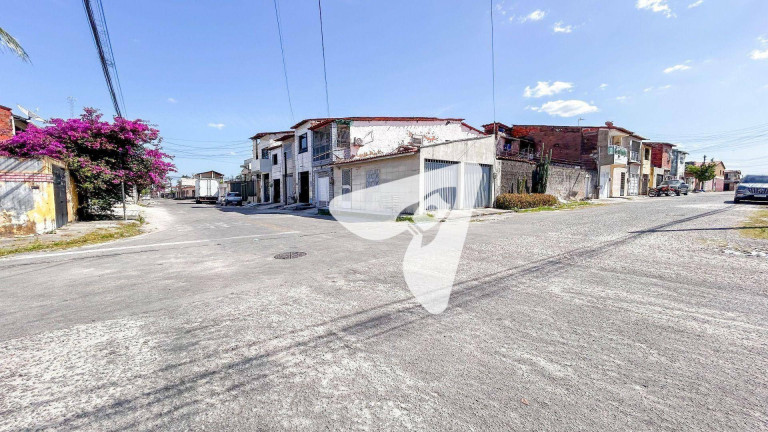 Imagem Casa com 4 Quartos à Venda, 177 m² em Manuel Sátiro - Fortaleza Imagem Casa com 4 Quartos à Venda, 177 m² em Manuel Sátiro - Fortaleza
