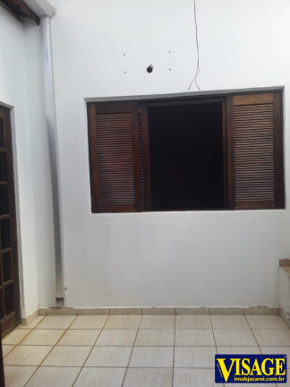 Imagem Casa com 4 Quartos à Venda,  em Jd. Colonia - Jacareí