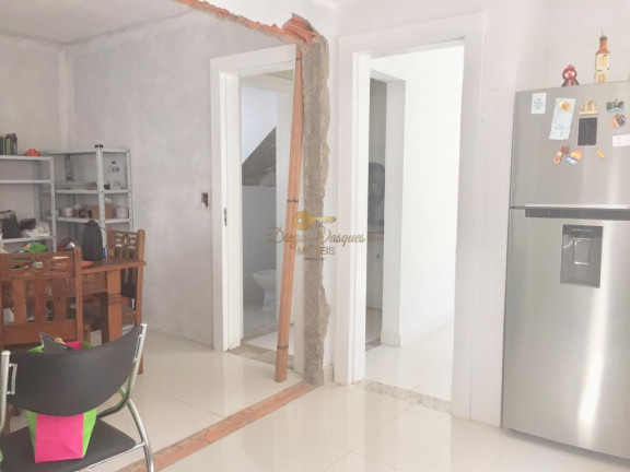 Imagem Casa com 3 Quartos à Venda, 230 m² em Agriões - Teresópolis
