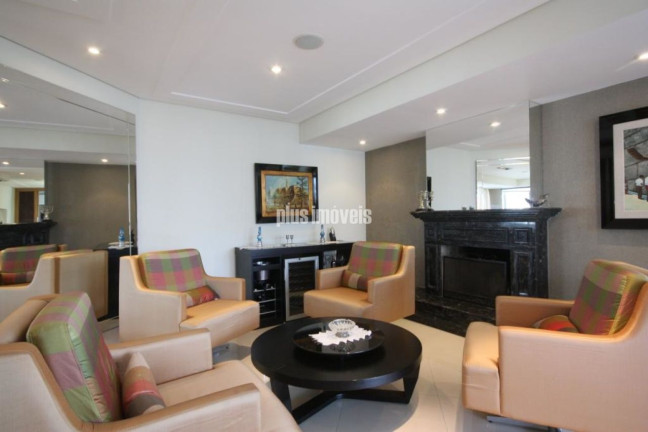 Imagem Apartamento com 4 Quartos à Venda, 209 m² em Moema - São Paulo Imagem Apartamento com 4 Quartos à Venda, 209 m² em Moema - São Paulo
