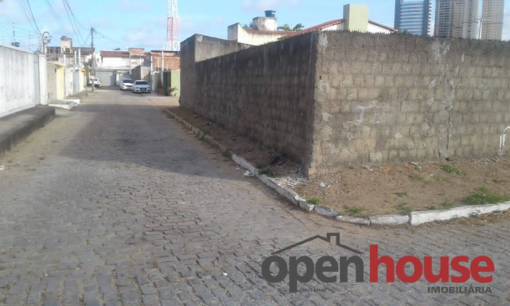 Imagem Terreno à Venda ou Locação, 700 m² em Candelária - Natal Imagem Terreno à Venda ou Locação, 700 m² em Candelária - Natal