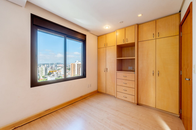 Imagem Cobertura com 4 Quartos à Venda, 242 m² em Rio Branco - Porto Alegre Imagem Cobertura com 4 Quartos à Venda, 242 m² em Rio Branco - Porto Alegre