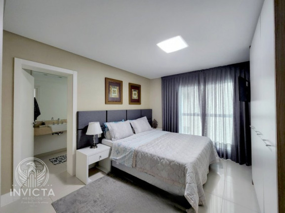 Imagem Apartamento com 3 Quartos à Venda, 200 m² em Centro - Balneário Camboriú Imagem Apartamento com 3 Quartos à Venda, 200 m² em Centro - Balneário Camboriú