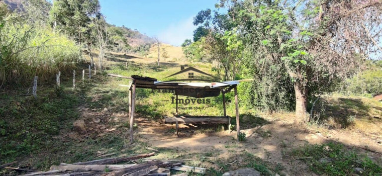 Imagem Imóvel com 2 Quartos à Venda, 84.700 m² em Coloninha - Guaratinguetá Imagem Imóvel com 2 Quartos à Venda, 84.700 m² em Coloninha - Guaratinguetá