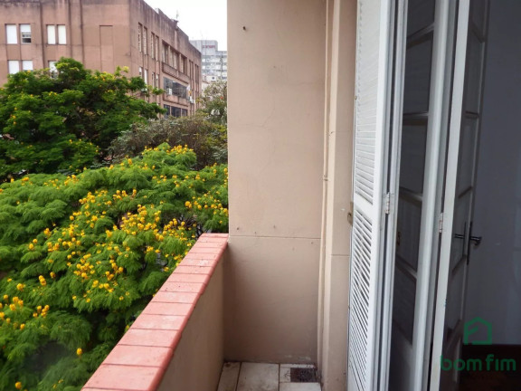 Imagem Apartamento com 3 Quartos para Alugar, 90 m² em Centro Histórico - Porto Alegre Imagem Apartamento com 3 Quartos para Alugar, 90 m² em Centro Histórico - Porto Alegre