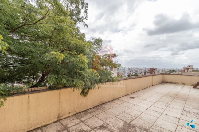 Imagem Casa com 4 Quartos à Venda, 373 m² em Menino Deus - Porto Alegre Imagem Casa com 4 Quartos à Venda, 373 m² em Menino Deus - Porto Alegre