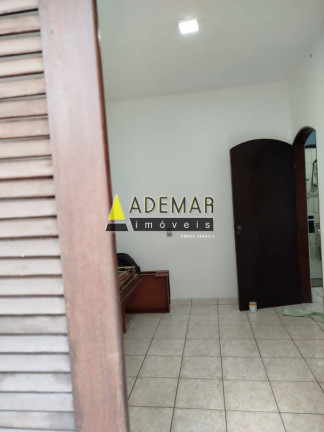 Imagem Casa com 3 Quartos à Venda, em Serraria - Diadema Imagem Casa com 3 Quartos à Venda, em Serraria - Diadema