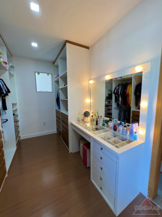 Imagem Casa com 5 Quartos à Venda, 250 m² em Vargem Grande - Rio De Janeiro