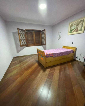 Imagem Casa com 3 Quartos à Venda, 380 m² em Vila Rosália - Guarulhos Imagem Casa com 3 Quartos à Venda, 380 m² em Vila Rosália - Guarulhos