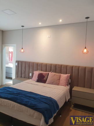 Casa de Condomínio com 3 Quartos à Venda, 250 m² em Vila Branca - Jacareí