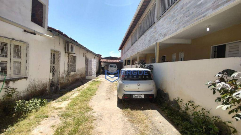 Imagem Casa com 10 Quartos à Venda, 700 m² em Dias Macedo - Fortaleza Imagem Casa com 10 Quartos à Venda, 700 m² em Dias Macedo - Fortaleza