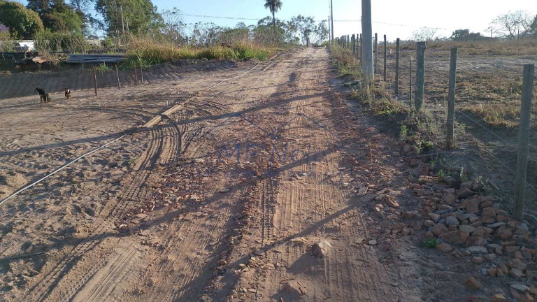 Fazenda à Venda, 2.500 m² em Vertentes Do Mamonal - Pirassununga
