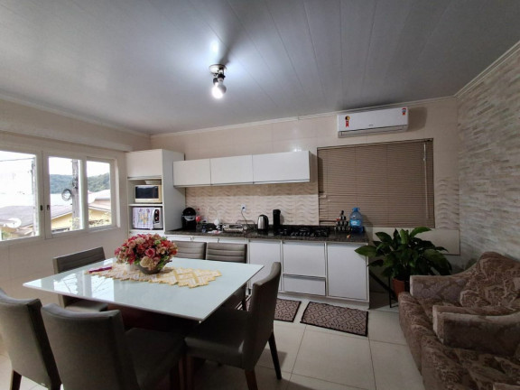 Imagem Casa com 2 Quartos à Venda, 300 m² em Cibrazém - Videira Imagem Casa com 2 Quartos à Venda, 300 m² em Cibrazém - Videira