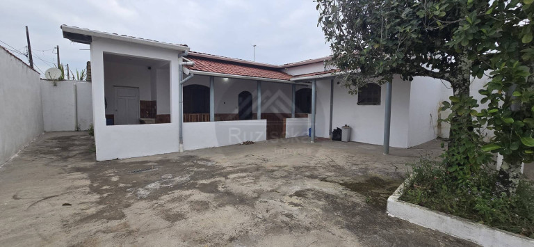 Casa com 2 Quartos à Venda, 290 m² em Balneario Gaivotas - Itanhaém