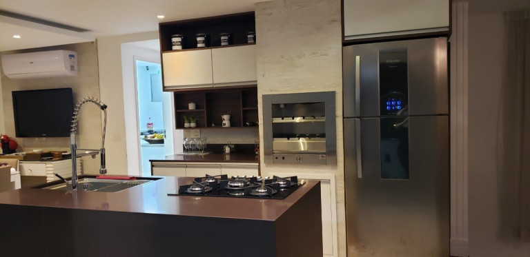 Imagem Casa com 4 Quartos à Venda, 240 m² em Camboinhas - Niterói