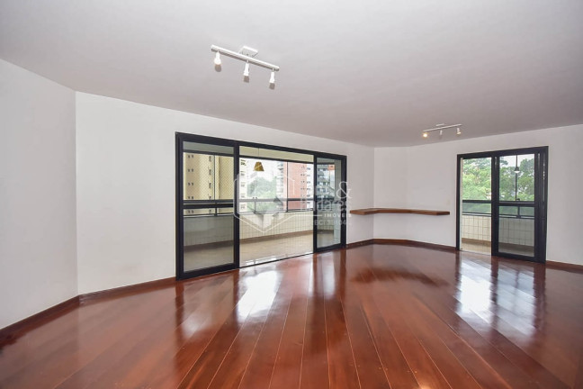 Imagem Apartamento com 4 Quartos à Venda, 228 m² em Jardim Londrina - São Paulo
