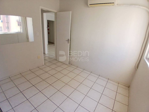 Imagem Apartamento com 1 Quarto para Alugar, 40 m² em Centro - Balneário Camboriú