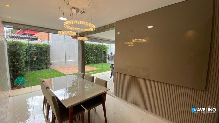 Imagem Sobrado com 4 Quartos à Venda, 196 m² em Chácara Cachoeira - Campo Grande Imagem Sobrado com 4 Quartos à Venda, 196 m² em Chácara Cachoeira - Campo Grande