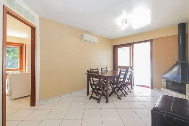 Imagem Imóvel com 3 Quartos à Venda,  em Tristeza - Porto Alegre