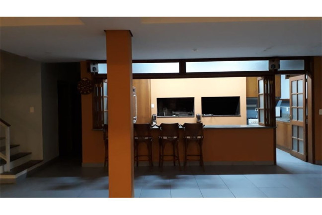 Imagem Casa com 4 Quartos à Venda,  em Teresópolis - Porto Alegre