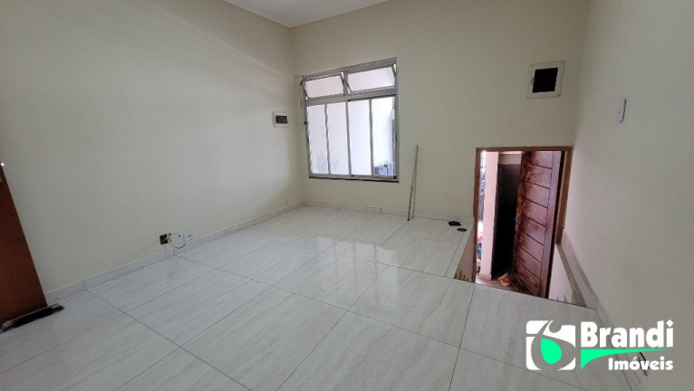 Imagem Sobrado com 6 Quartos para Alugar, em Vila Alpina - São Paulo Imagem Sobrado com 6 Quartos para Alugar, em Vila Alpina - São Paulo