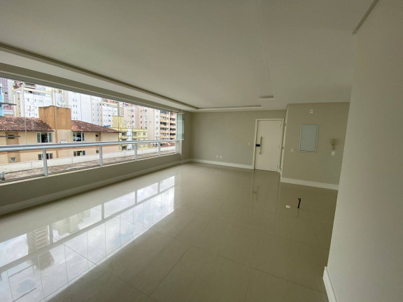 Imagem Apartamento com 3 Quartos à Venda, 250 m² em Centro - Balneário Camboriú Imagem Apartamento com 3 Quartos à Venda, 250 m² em Centro - Balneário Camboriú