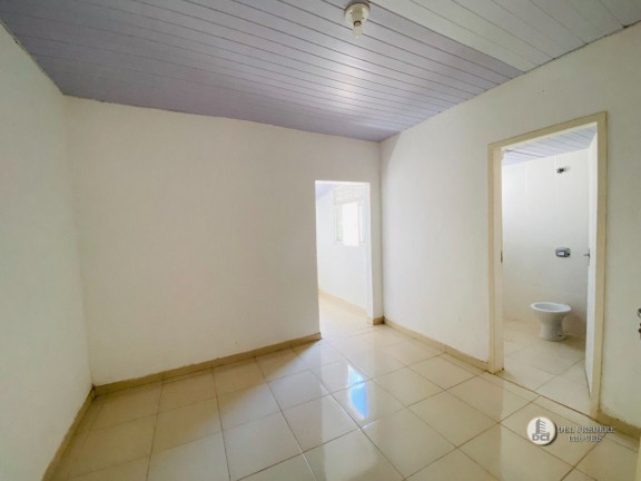 Imagem Chácara com 2 Quartos à Venda, 1.527 m² Imagem Chácara com 2 Quartos à Venda, 1.527 m²