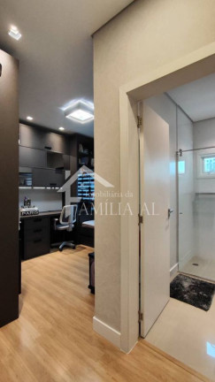 Casa com 3 Quartos à Venda, 320 m² em América - Joinville