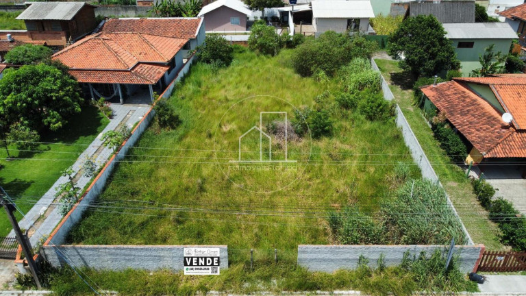 Terreno à Venda, 840 m² em São João Do Rio Vermelho - Florianópolis