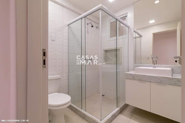 Imagem Imóvel com 4 Quartos à Venda, 330 m² em Copacabana - Rio De Janeiro Imagem Imóvel com 4 Quartos à Venda, 330 m² em Copacabana - Rio De Janeiro