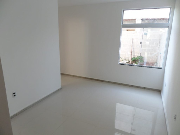 Imagem Casa com 2 Quartos à Venda, 150 m² Imagem Casa com 2 Quartos à Venda, 150 m²
