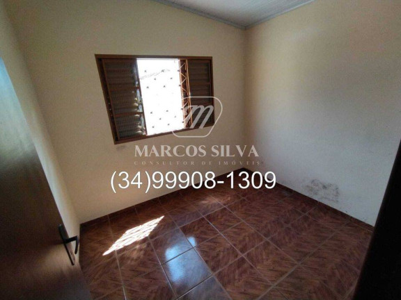 Imagem Casa com 3 Quartos à Venda, 250 m² em Santa Mônica - Uberlândia