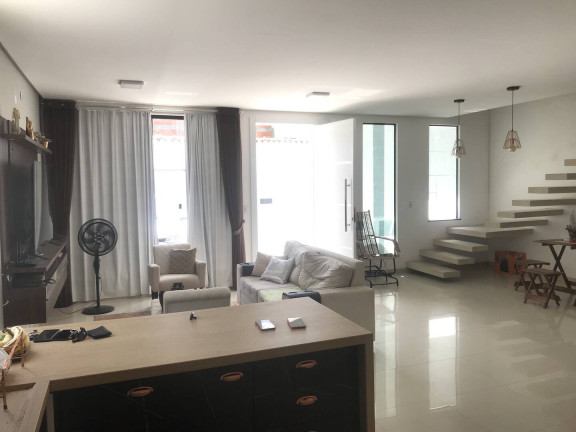 Imagem Casa com 3 Quartos à Venda, 200 m² em Novo Aleixo - Manaus Imagem Casa com 3 Quartos à Venda, 200 m² em Novo Aleixo - Manaus