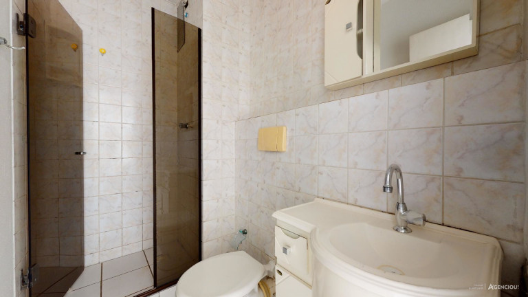 Imagem Apartamento com 1 Quarto à Venda, 40 m² em Rubem Berta - Porto Alegre Imagem Apartamento com 1 Quarto à Venda, 40 m² em Rubem Berta - Porto Alegre