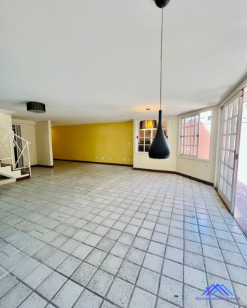 Imagem Casa com 3 Quartos à Venda, 240 m² em Ingá - Niterói