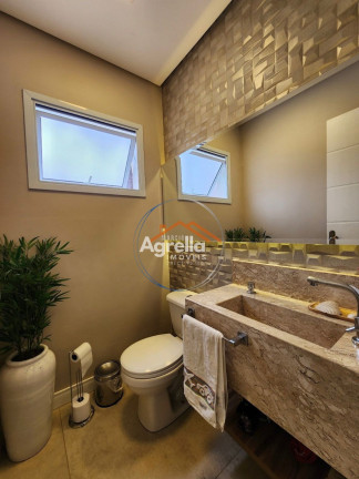Imagem Casa com 3 Quartos à Venda, 242 m² em Jardim Patrícia - Mogi Mirim Imagem Casa com 3 Quartos à Venda, 242 m² em Jardim Patrícia - Mogi Mirim