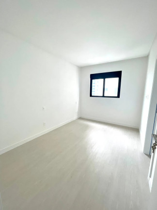 Imagem Apartamento com 3 Quartos à Venda, 110 m² em Pioneiros - Balneário Camboriú Imagem Apartamento com 3 Quartos à Venda, 110 m² em Pioneiros - Balneário Camboriú