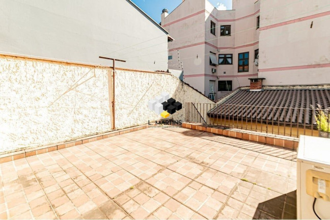 Imagem Casa com 3 Quartos à Venda, 299 m² em Passo Da Areia - Porto Alegre