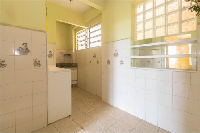 Imagem Imóvel com 3 Quartos à Venda,  em Moinhos De Vento - Porto Alegre