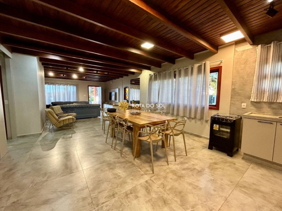 Imagem Casa com 3 Quartos à Venda, 180 m² em Centro - Bombinhas