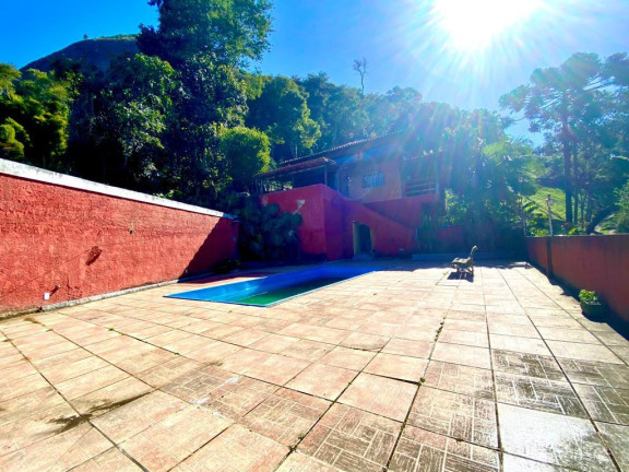 Imagem Casa com 4 Quartos à Venda, 200 m² em Iucas - Teresópolis