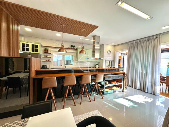 Imagem Casa com 3 Quartos à Venda, em América - Joinville Imagem Casa com 3 Quartos à Venda, em América - Joinville