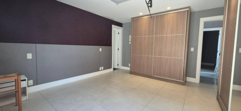 Imagem Casa com 4 Quartos à Venda, 300 m² em Barra Da Tijuca - Rio De Janeiro Imagem Casa com 4 Quartos à Venda, 300 m² em Barra Da Tijuca - Rio De Janeiro