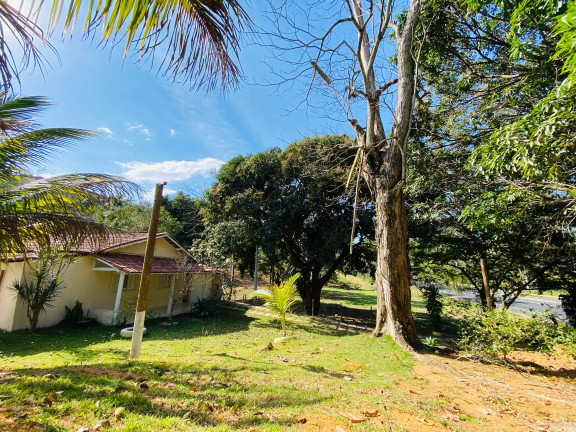 Imagem Imóvel com 2 Quartos à Venda, 1.527 m² em Comunidade Urbana De Iguape - Guarapari