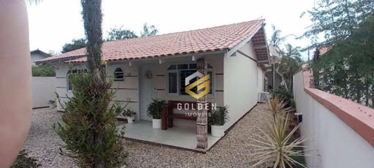 Imagem Casa com 2 Quartos à Venda, 139 m² em Universitário - Tijucas