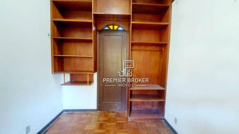 Imagem Casa com 3 Quartos à Venda, 182 m² em Albuquerque - Teresópolis Imagem Casa com 3 Quartos à Venda, 182 m² em Albuquerque - Teresópolis