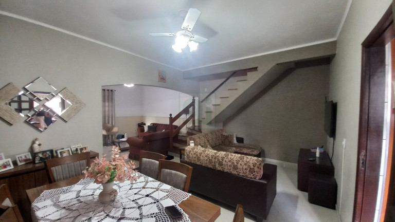 Imagem Casa com 3 Quartos à Venda, 347 m² em Veloso - Osasco