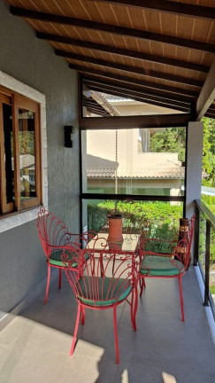 Casa com 4 Quartos à Venda, 295 m² em Cascata Do Imbuí - Teresópolis
