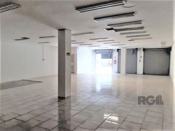 Imagem Loja para Alugar, 290 m² em Glória - Porto Alegre Imagem Loja para Alugar, 290 m² em Glória - Porto Alegre